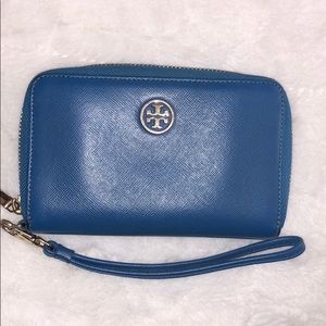 Tory Burch Tech Wristlet!